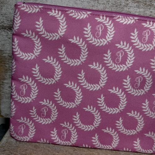 Borsa trucco Victoria's Secret ROSA con cerniera e tracolla rosa, bianca 10x7,5" nuova - Foto 10 di 16
