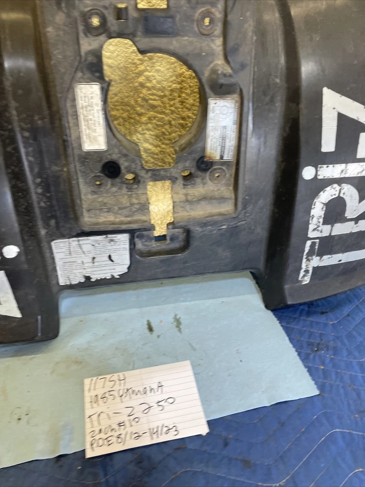 Guardabarros trasero Yamaha Tri Z 250 Tri-Z 250 1985 plástico negro 117 Foto 4 de 4