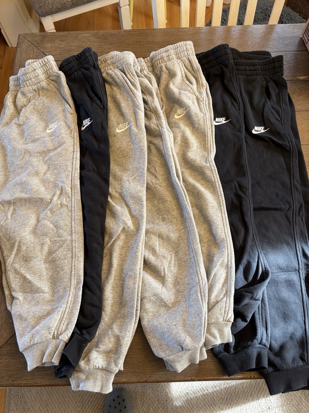 Nike sweatpants youth