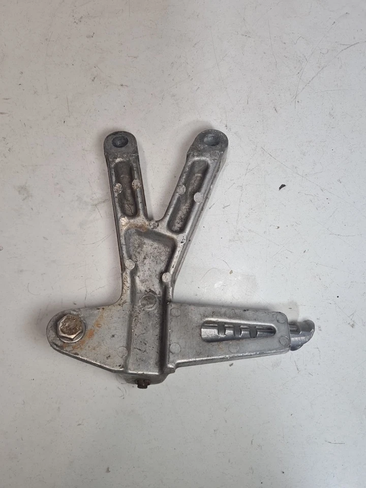 Pastilla trasera derecha Yamaha FZR400R 1WG 1988-1994 Foto 2 de 4