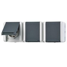 Jung SCHUKO-Steckdose 3-fach 8230 W Steckdosen 8230W SCHUKO-Steckdose