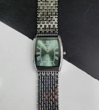 Vintage Seiko Slim Tank Quartz Men Green Dial Dress Watch-Free Shipping