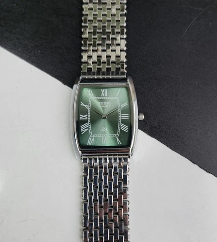 Vintage Seiko Slim Tank Quartz Men Green Dial Dress Watch-Free Shipping