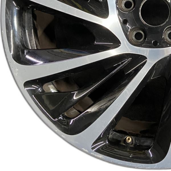 BMW i8 2014-2017 Rear Left Wheel Black P/N 56086208