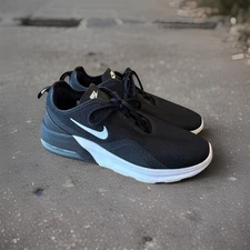 4151) Nike Air Max Motion 2 Black/White AO0266-012 Men’s Size 10.5