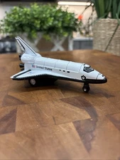 Diecast Pullback Space Shuttle Atlantis Toy rocket USA fast