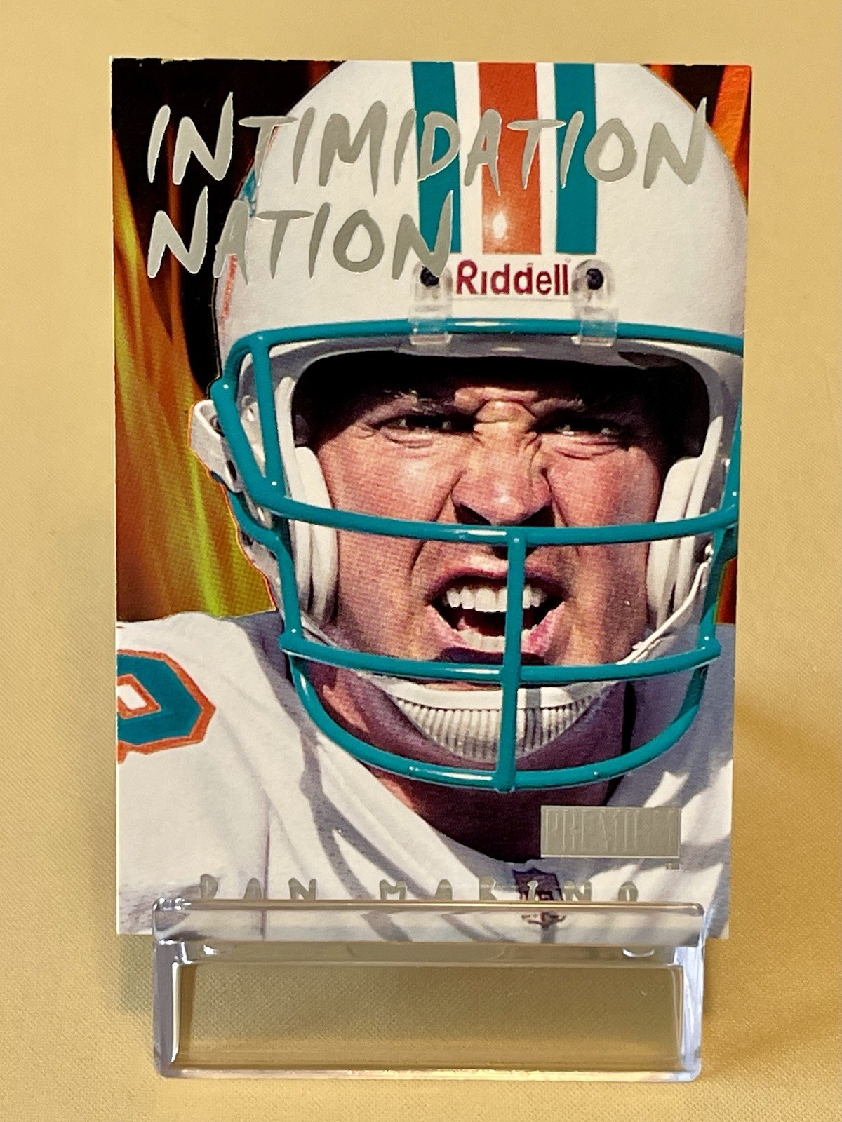 1998 SKYBOX PREMIUM INTIMIDATION NATION DAN MARINO # 13 OF 15 IN