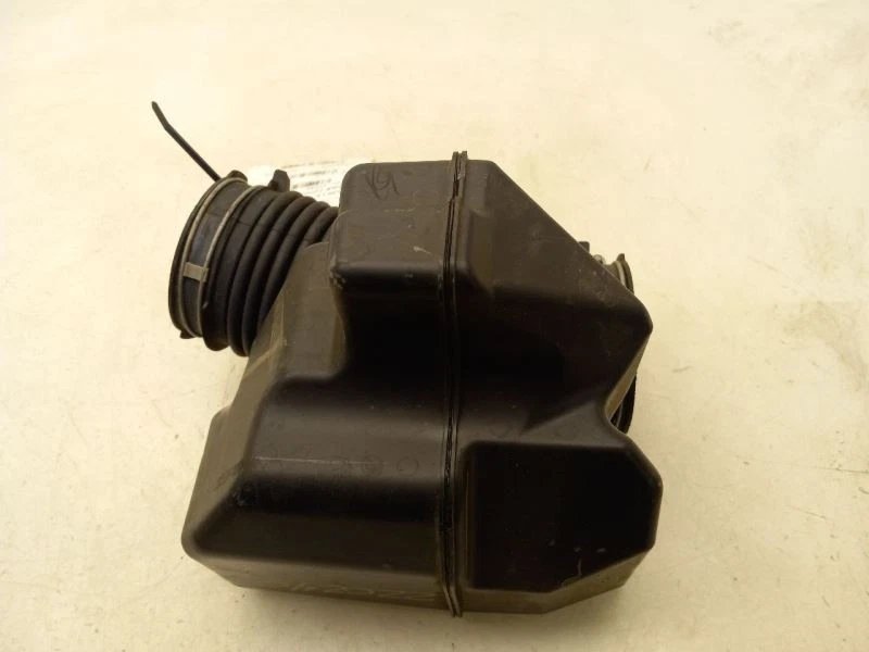 2009 LEXUS RX350 3.5L 6CYL AIR CLEANER RESONATOR TUBE ASSEMBLY  - Image 4 of 4