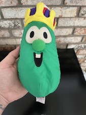 VTG Veggie Tales Larry the Cucumber King George 2000 Fisher Price Stuffed Plush