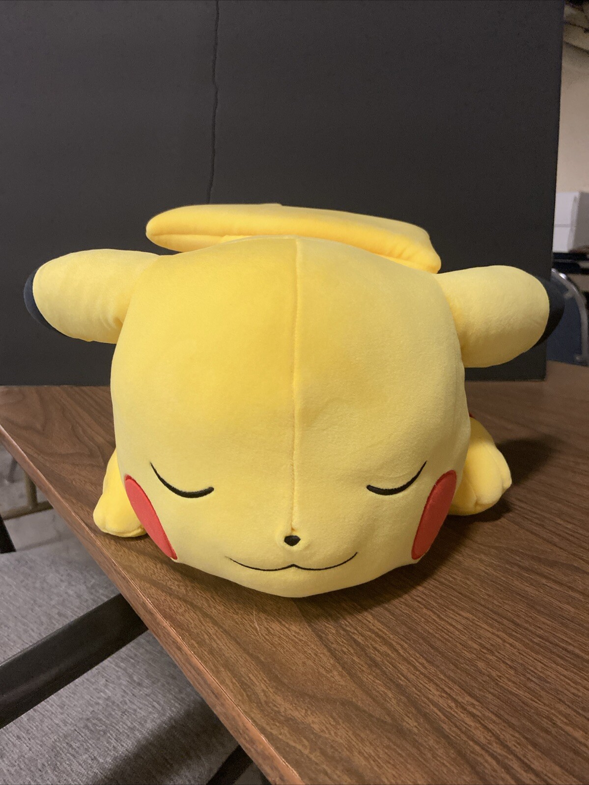 Pokemon 18” Sleeping Pikachu Soft Jumbo Large Plush Pillow Buddy Brand New