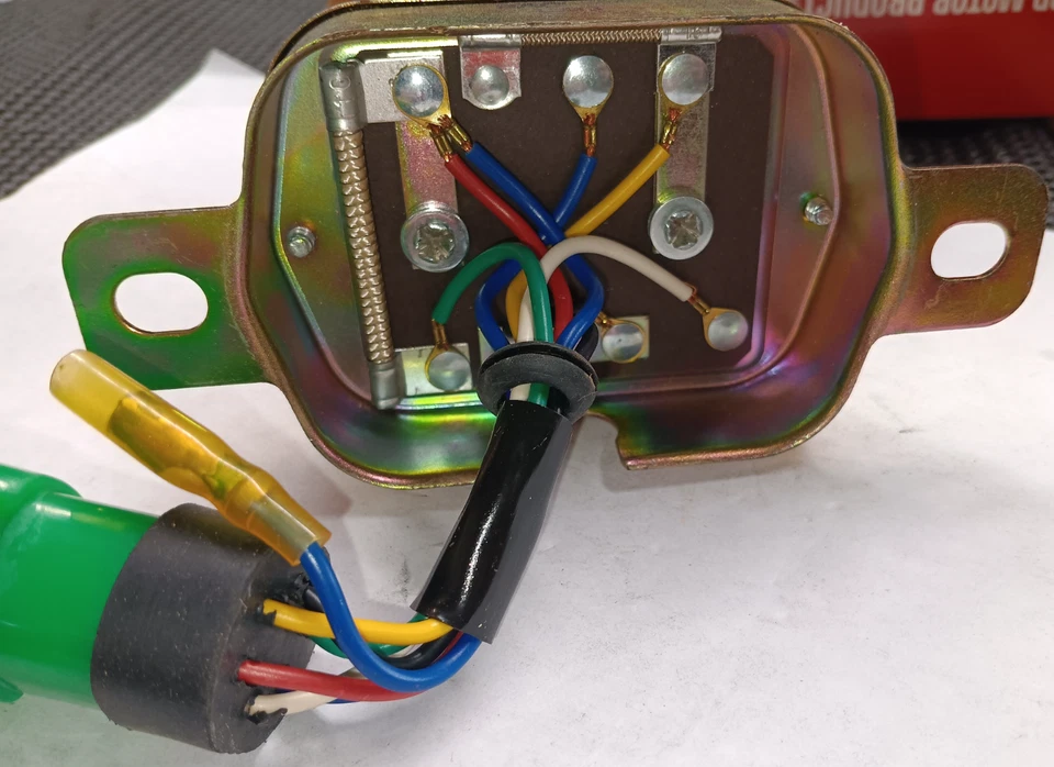 Regulador de voltaje estándar VR-149 Foto 2 de 4