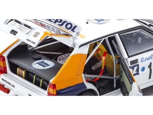 Kyosho 1/18 Lancia Delta HF Integrale Repsol 1993 Monte Carlo Sainz #08348C NEW - Picture 7 of 8