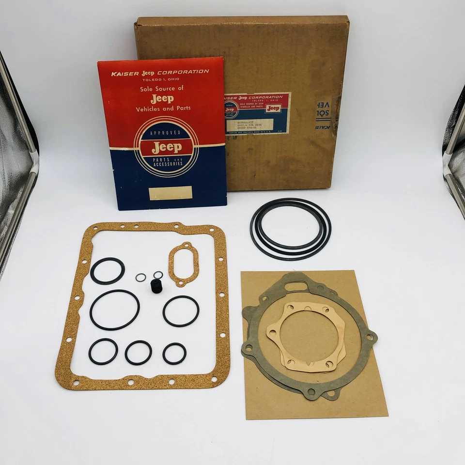Kaiser Jeep 937562 Gasket and Oil Seal Kit Group 17A-01 OEM New Old Stock NOS Foto 3 de 4