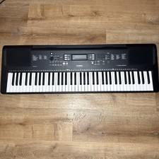 Yamaha PSR-EW300 76-Key Portable Digital Keyboard