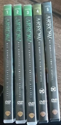 DVD DC-Universum   Arrow komplette Staffel 1-5  gebraucht Pal2