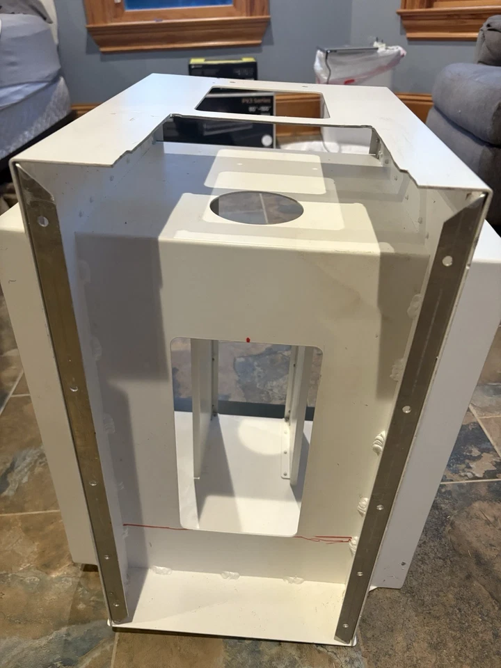 Réplica de pedestal de 3 bahías Boeing 737NG de Lauritz Aviation Foto 4 de 4