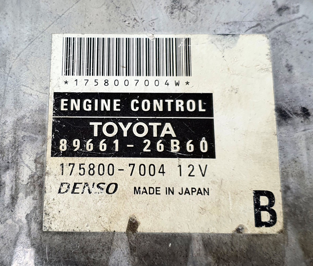 TOYOTA HIACE 2005-2006 2.5L Turbo Diesel 89661-26B60 2KD-FTV