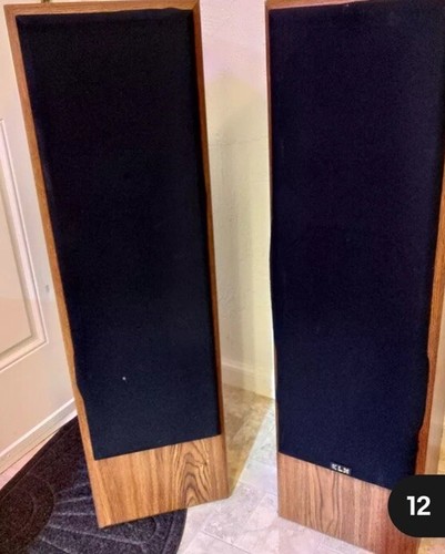 Two Tower Vintage Speaker Towers  2 12s And  A 3 Inch 