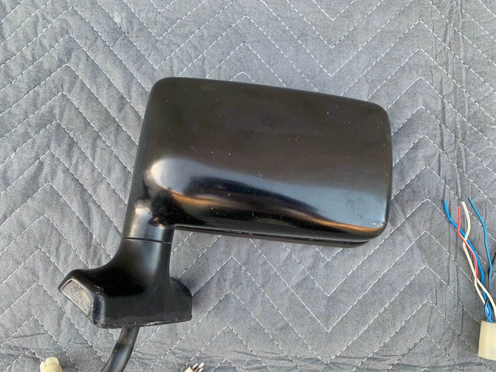 91 Bentley Turbo R Sedan OEM Left side view mirror