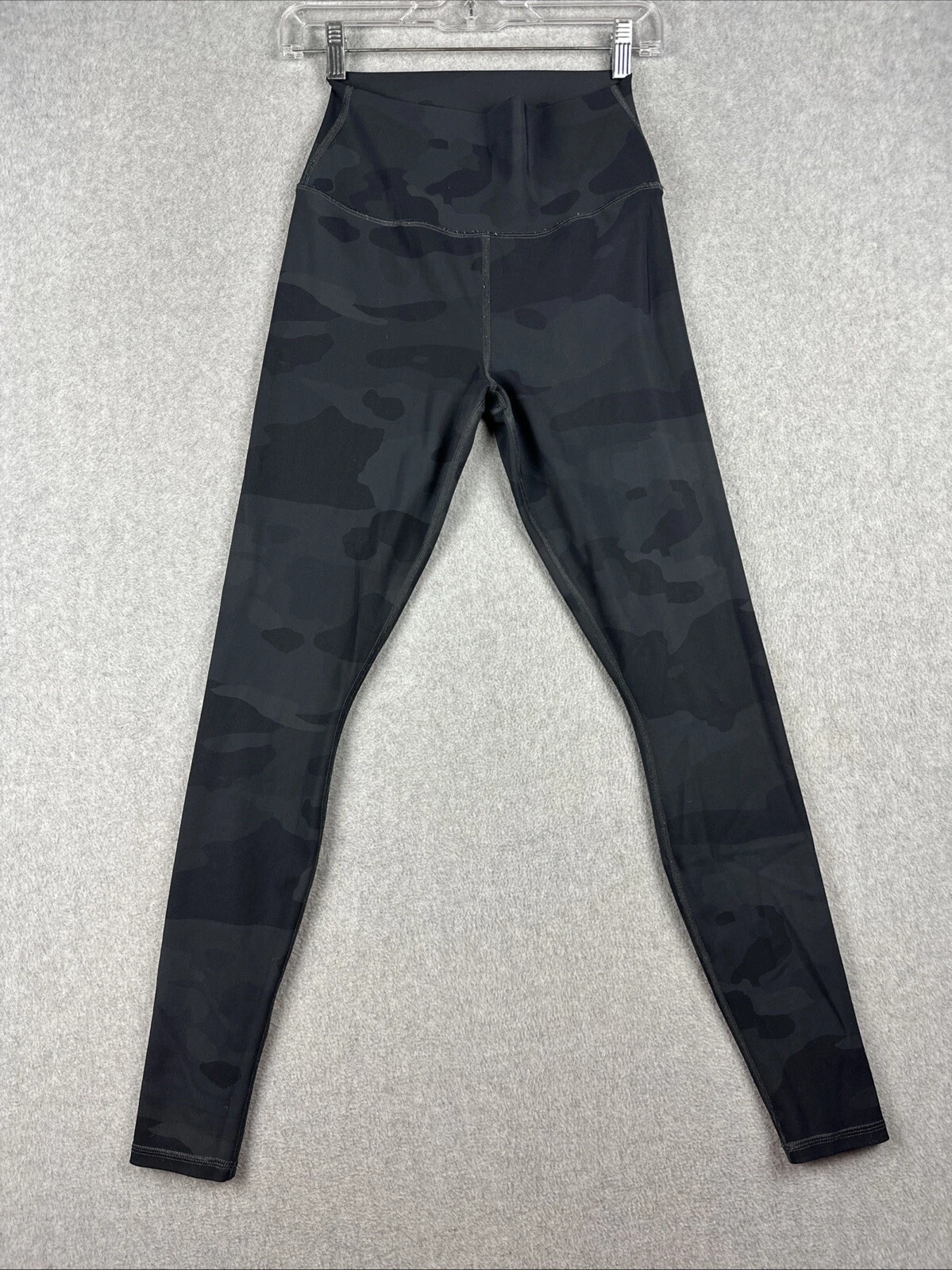 alo-yoga vapor camo high waisted compression athleisure gym leggings