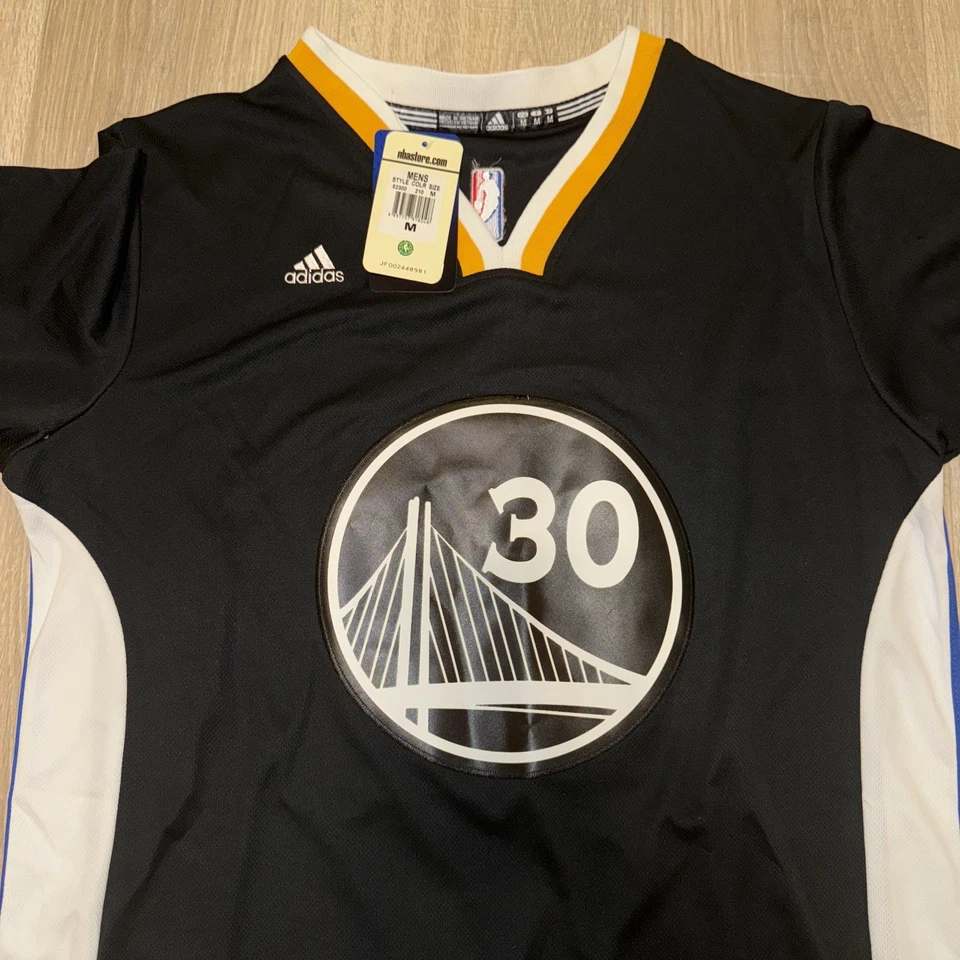 Camiseta deportiva de baloncesto con mangas Steph Curry talla M Adidas Golden State Warriors nueva Foto 3 de 4
