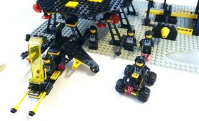 LEGO Blacktron 6987 Message Intercept Base - Complete & Instructions Vintage 80s