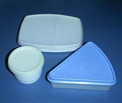 TUPPERWARE Lunch Containers Snack Cup, Pie Wedge, Divided & Seals BLUE SPECKLED