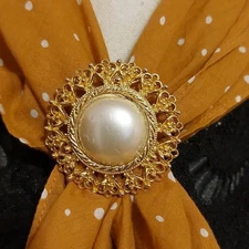 Vintage Unsigned Textured Gold Tone Mandala Faux Pearl Accent Scarf Ring Clip
