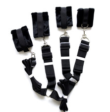 Bondage set blocco anche per il letto nero regolabile ideale per BDSM e fetish