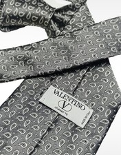 Rare Valentino Vintage Tie Pure Silk Micropattern Paisley Grey Silver Handmade