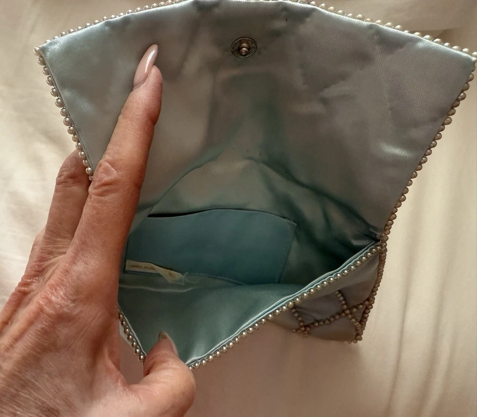 Cartera delgada vintage satinada azul pálido con cuentas a mano, bolso de mano, bolso de noche Foto 4 de 4