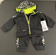 NEW 2 Piece Dri-Works Jacket and Pant set Size 0-3 Months