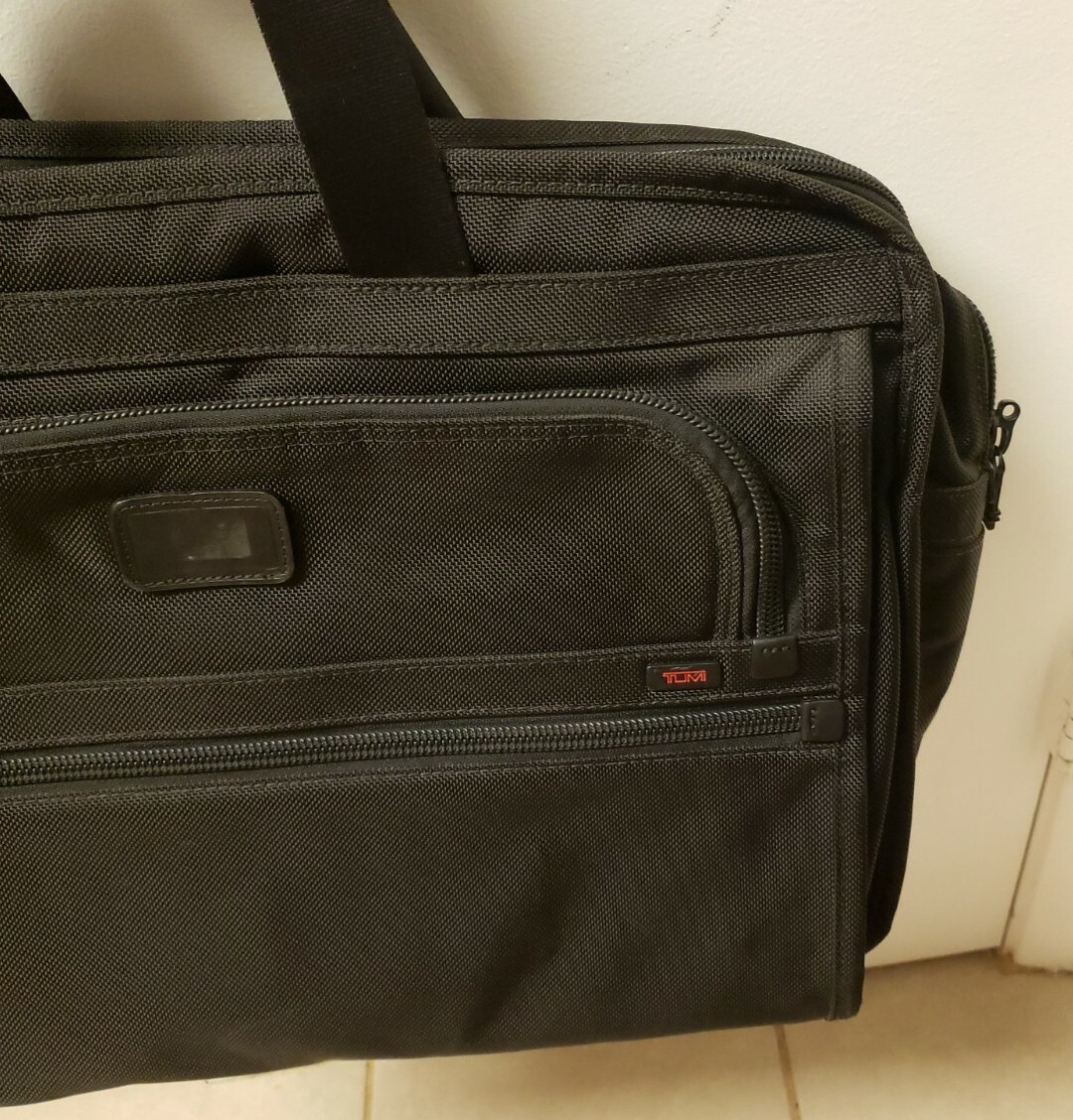 Tumi Alpha 20