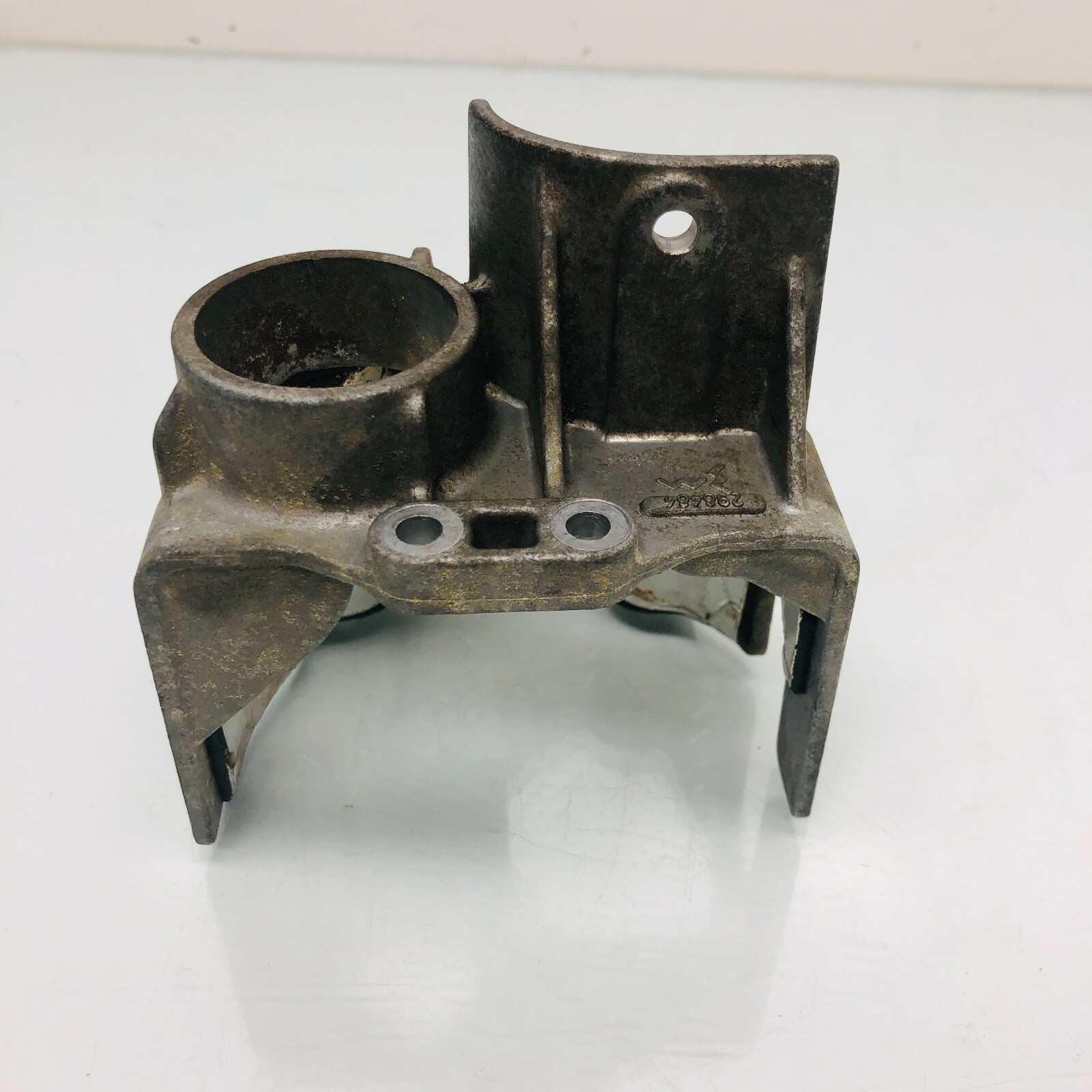 2014 - 2017 Maserati Ghibli Engine Motor Bracket Pump Cover OEM 298484