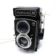 Yashica LM 6X6 Medium Format Film Camera W/ 80mm F3.5 Lens Vintage