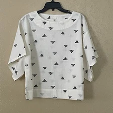 GRADE & GATHER SIZE SMALL BLUE WHITE STRIPED LIGHTWEIGHT CASUAL TOP