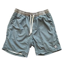 Vuori Kore Shorts Men Large 7 Inseam Green Stripe Athletic Lined