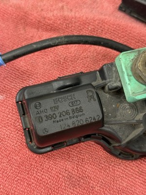 Mercedes W124 1248206242 Right Pass Headlight wiper Motor 300E