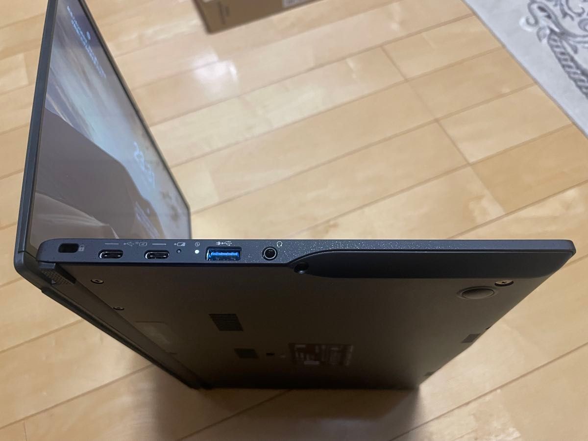 Mint Fujitsu Laptop FMV LIFEBOOK WU-X/H1 SSD256 8GB Core i5