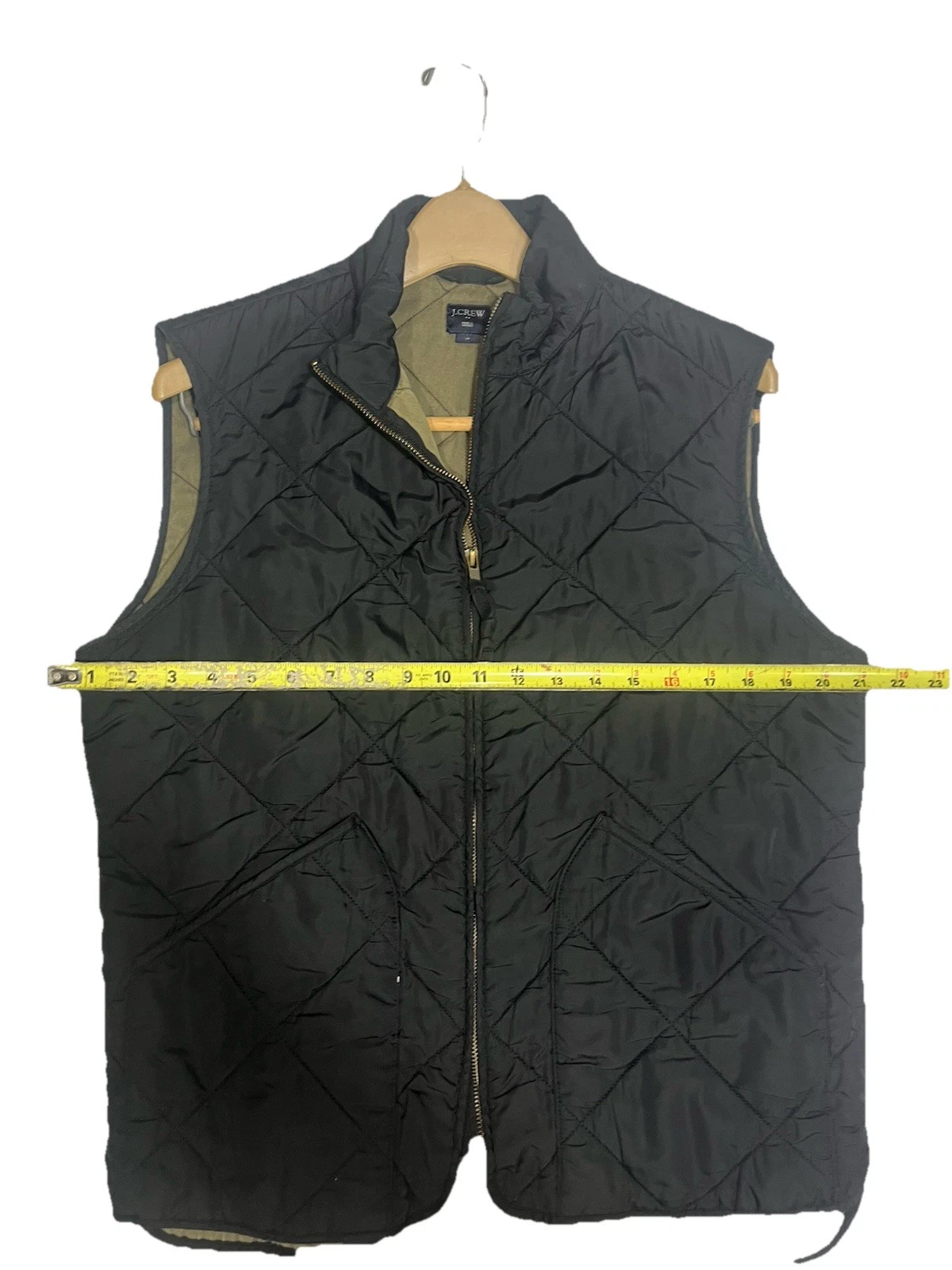 J Crew Walker Vest Mens Medium Black Quilted Full Zip Authentic Outerwear Preppy