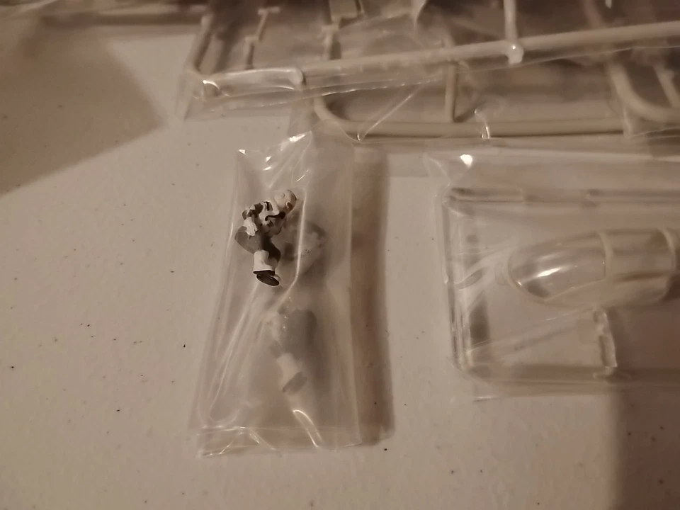 Revell Star Wars ARC-170 StarFighter Snap Tite Model Kit 85-1855 - Image 3 of 4