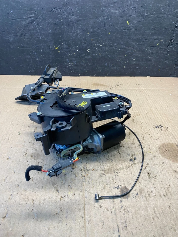 2007-2014 Kia Sedona Left Electric Power Sliding Door Motor Regulator P7965 DG - Image 2 of 4