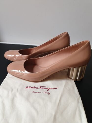 Salvatore Ferragamo Patent Pink Lucca Gold Flower Heel Pumps EU40 US9.5 UK7.5 - Picture 1 of 9