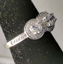 AAA Round Cubic Zirconia Stones,3 Centers, Real Sterling Silver 925 Ring, size 7