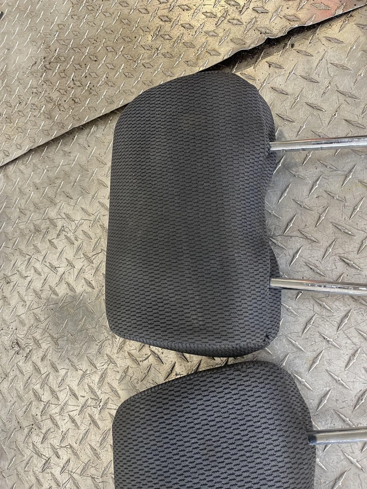 Conjunto de reposacabezas Nissan Frontier 2002-2004 probado OEM 02 03 04 Foto 4 de 4