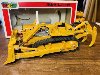 1/50 Yonezawa Diapet Komatsu Bulldozer with multi ripper