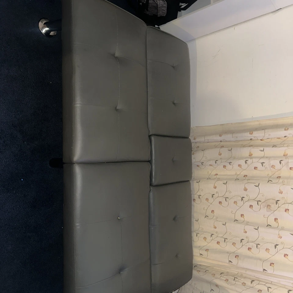 Sofá cama convertible moderno imitación cuero juego de 2 muy buena calidad Foto 4 de 4