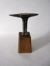 Anvil Folk Art Tool (23797)
