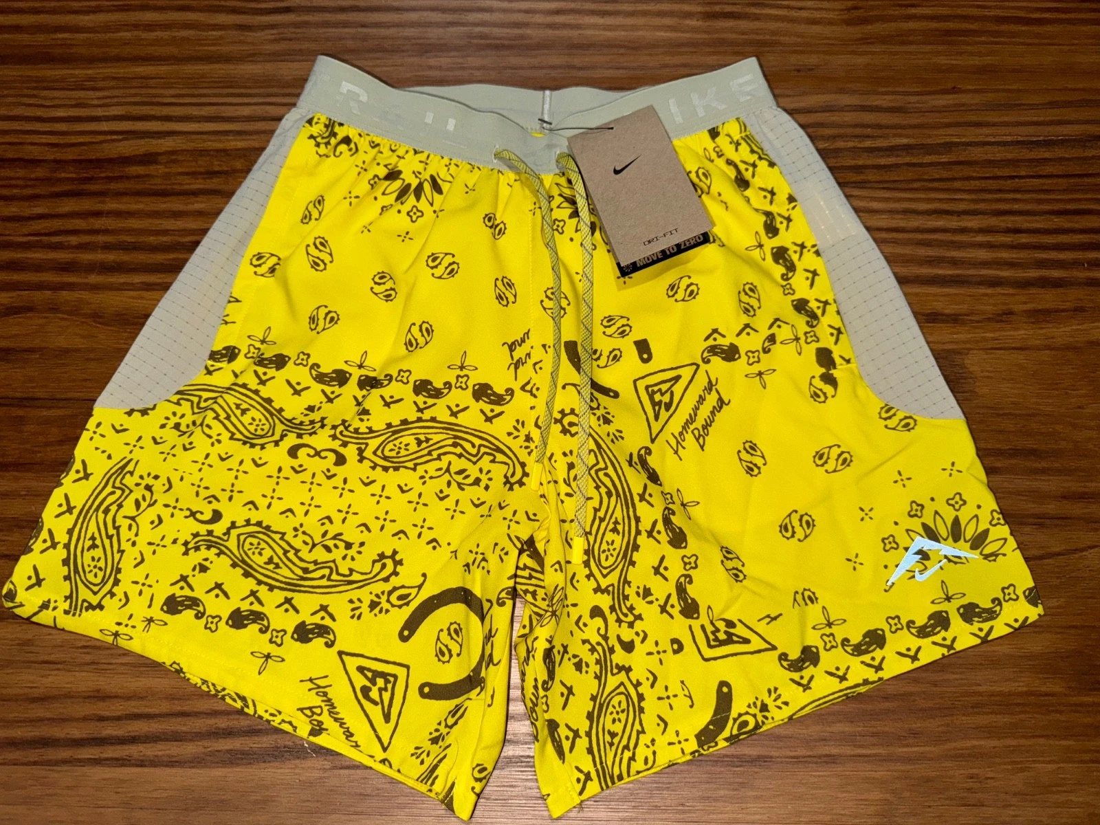 NIKE Trail 6” Running Shorts Brief Lined - Yellow - HJ4174-718 Men’s Sz Small