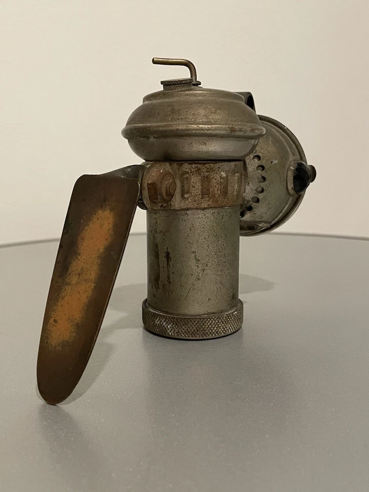 Antique Columbia C Hine-Watt Bicycle Carbide Lamp Motorcycle Light Jeweled - Image 3 of 4